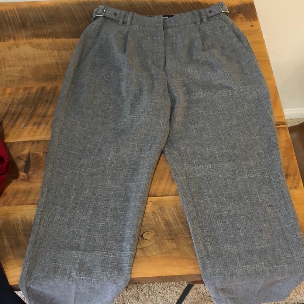 Pleated dress pants